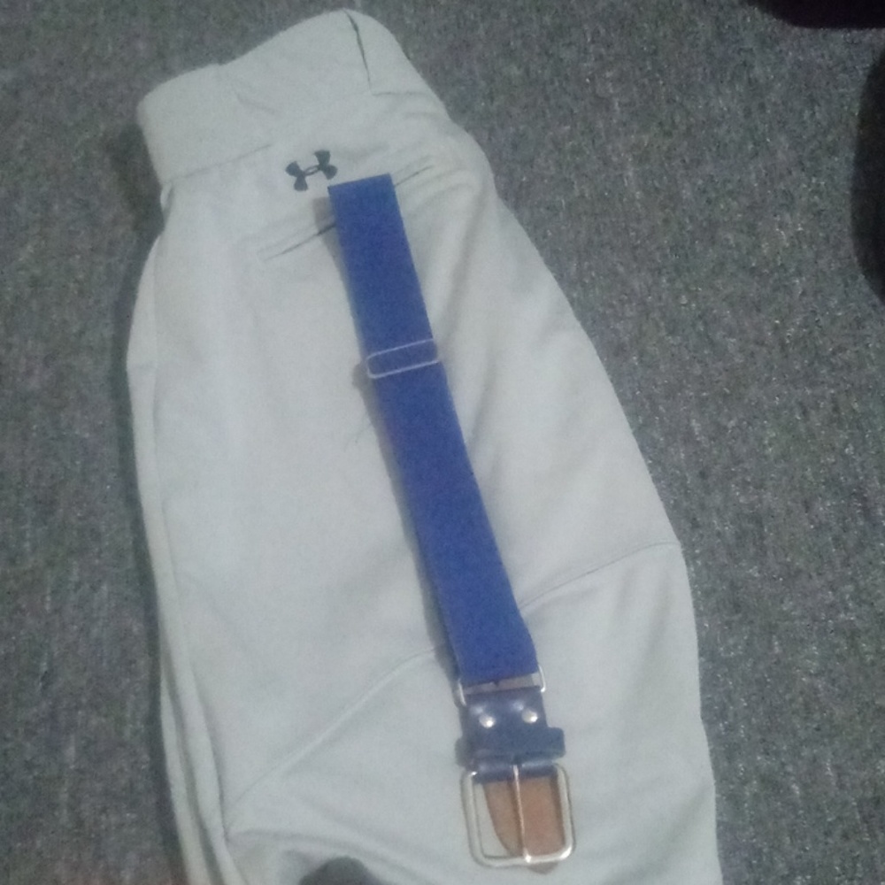 Under Armour Baseball Belt and Pants Combo